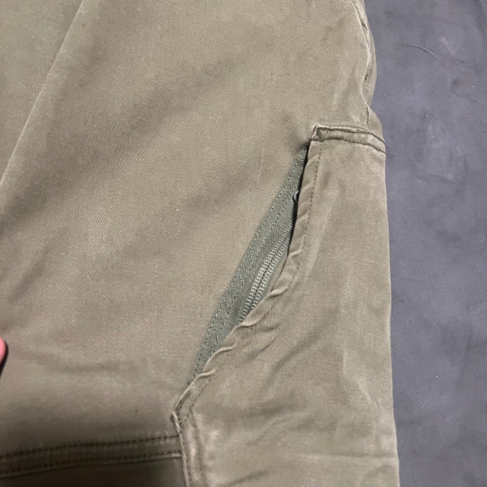 DU/ER Live Free Adventure Pants Mens 32x32 Olive‎ Green Stretch Performance - Picture 8 of 10